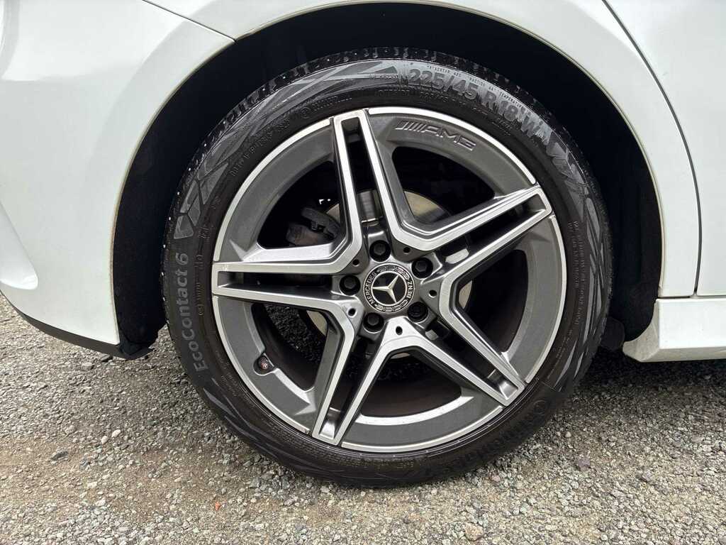 Mercedes-Benz A Class A200d Amg Line VX71LCE White #6