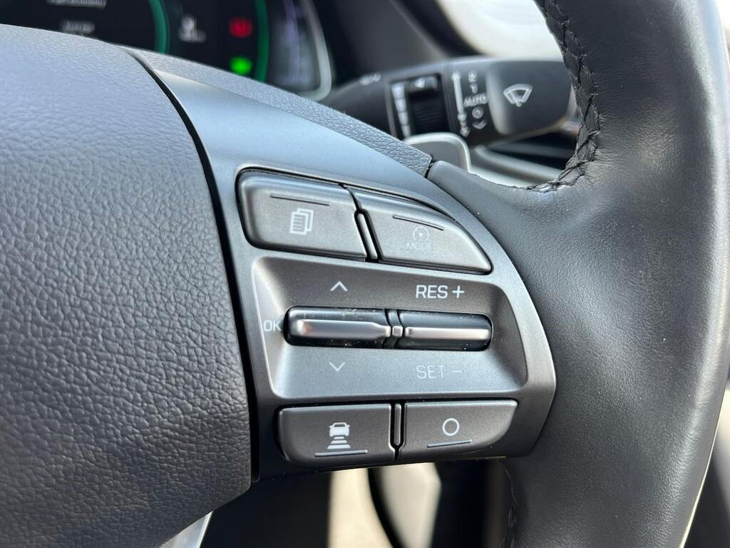 Hyundai Ioniq Hatchback Silver #27