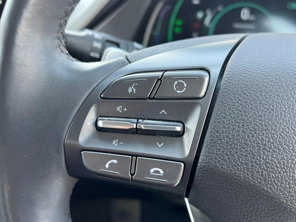 Hyundai Ioniq Hatchback Silver #26
