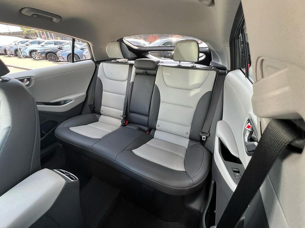 Hyundai Ioniq Hatchback Silver #16