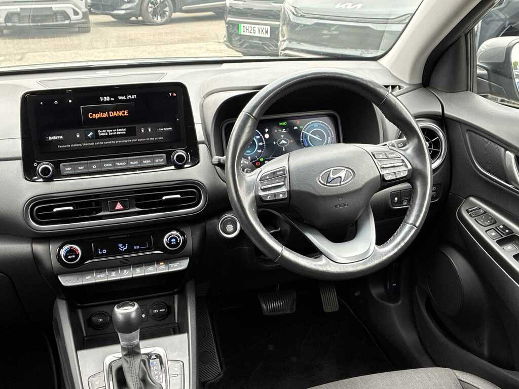 Hyundai Kona Premium Black #14