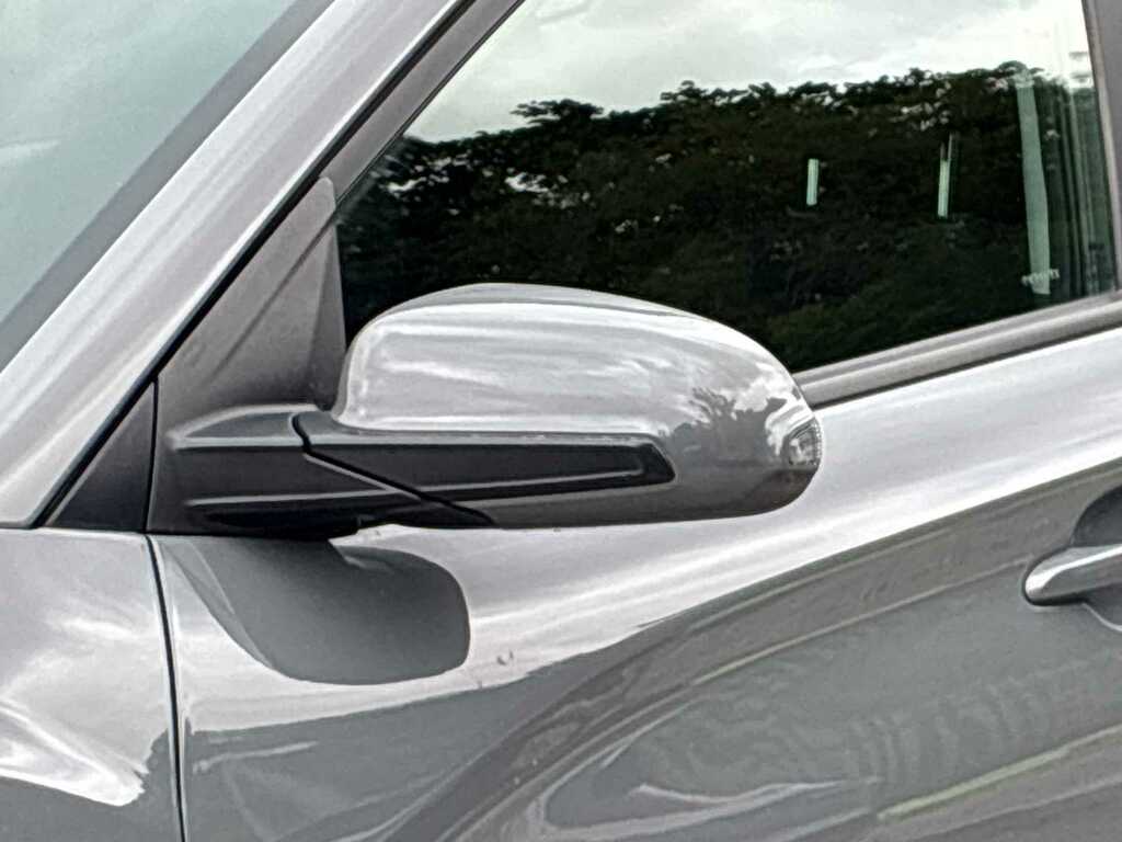 Hyundai Kona Premium Black #29