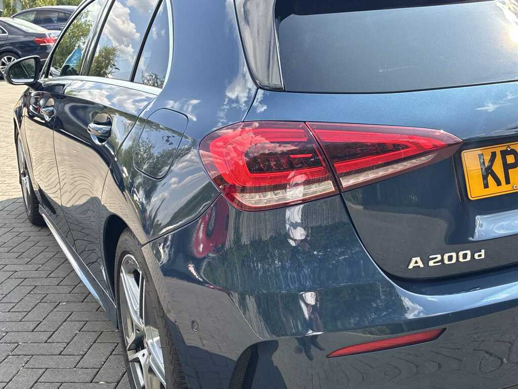 Mercedes-Benz A Class A180 Amg Line White #35