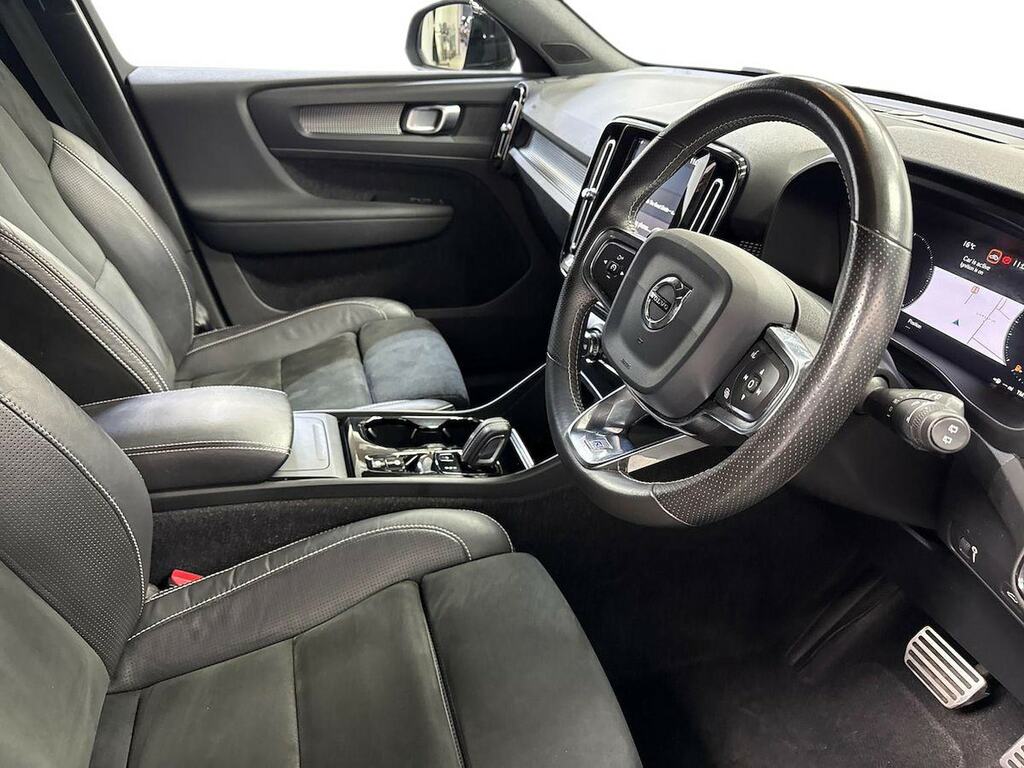Volvo XC40 1.5 T3 R-design Black #15