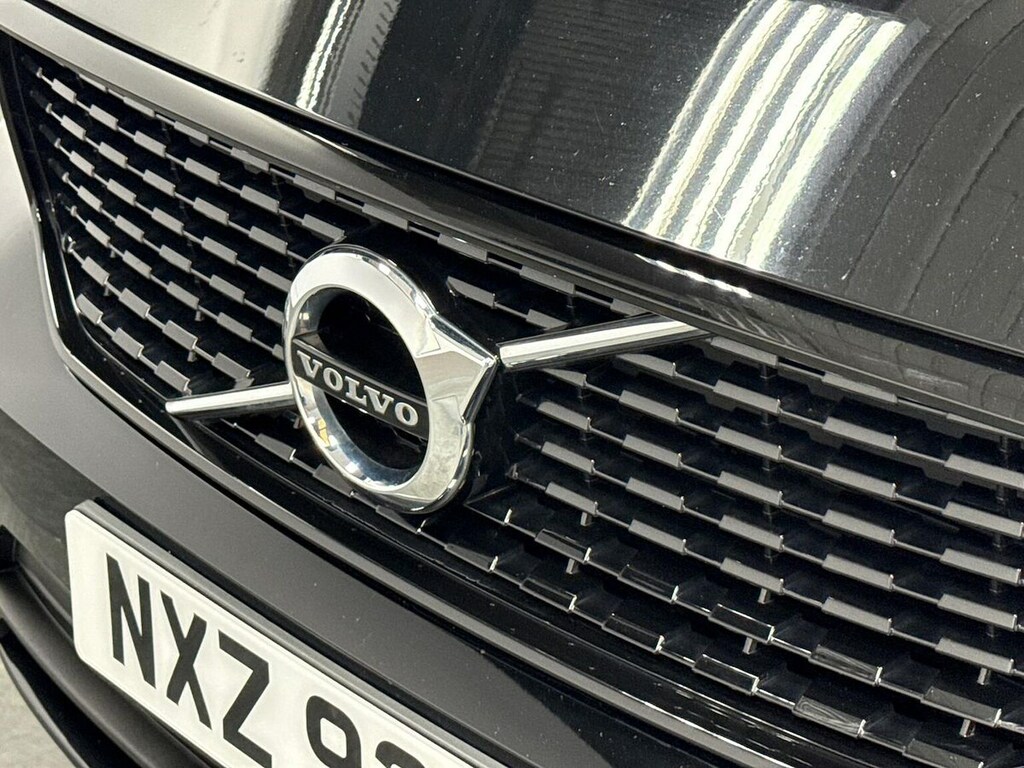 Volvo XC40 1.5 T3 R-design Black #28