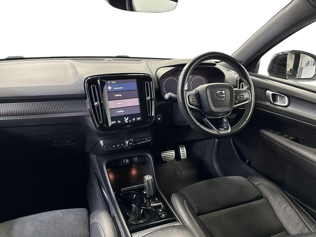 Volvo XC40 1.5 T3 R-design Black #8