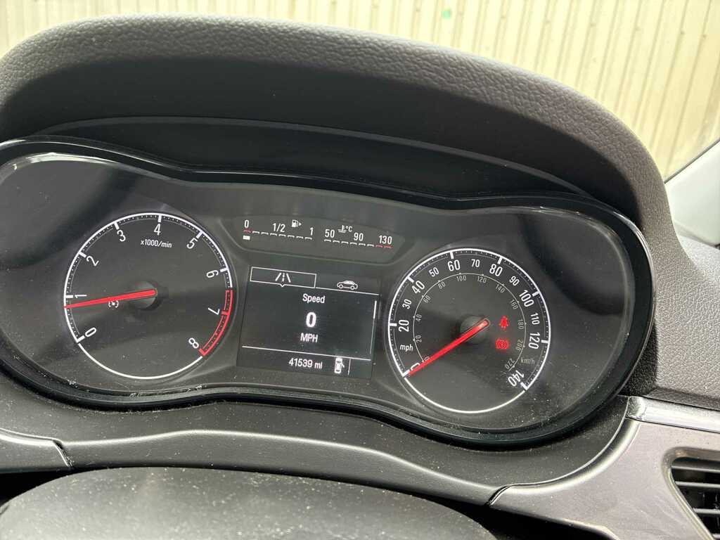 Vauxhall Corsa 1.4 Sri 89 Bhp 1 Former Keeper History Blue #9