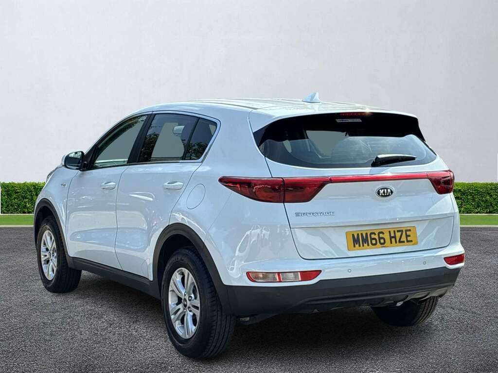 Kia Sportage 1.6 Gdi 1 White #2