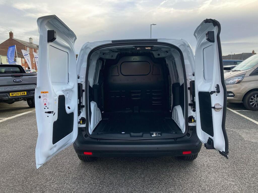 Ford Transit Courier 100Kw 43Kwh Trend Van EN25HLV #6