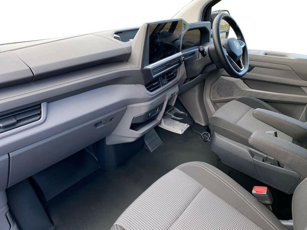 Volkswagen E-Transporter 100Kw 65Kwh Commerce Pro Kombi Van  #6