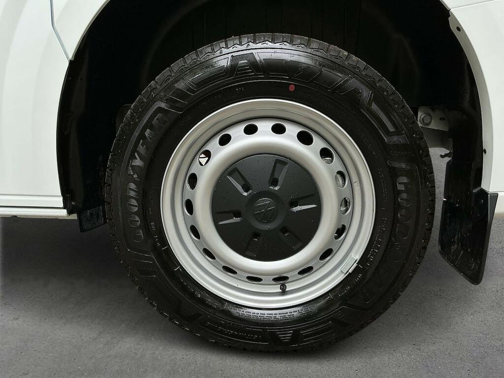 Volkswagen E-Transporter 100Kw 65Kwh Commerce Plus Van RV75UUD #5