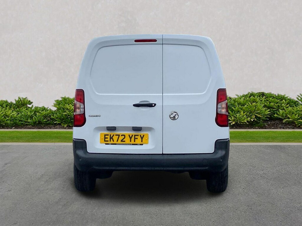 Vauxhall Combo 2300 1.5 Turbo D 100Ps H1 Dynamic Van 6 Speed #4