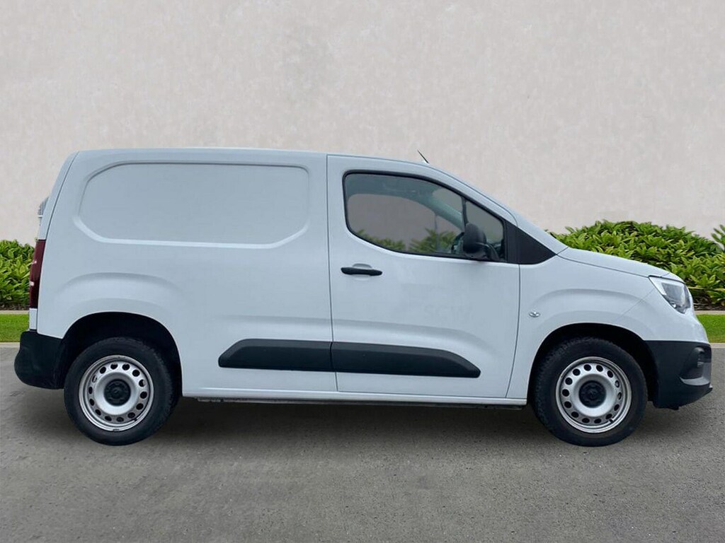 Vauxhall Combo 2300 1.5 Turbo D 100Ps H1 Dynamic Van 6 Speed #3