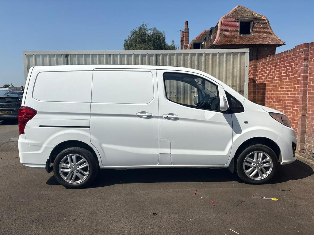 Byd  150Kw Design 60Kwh Red #18