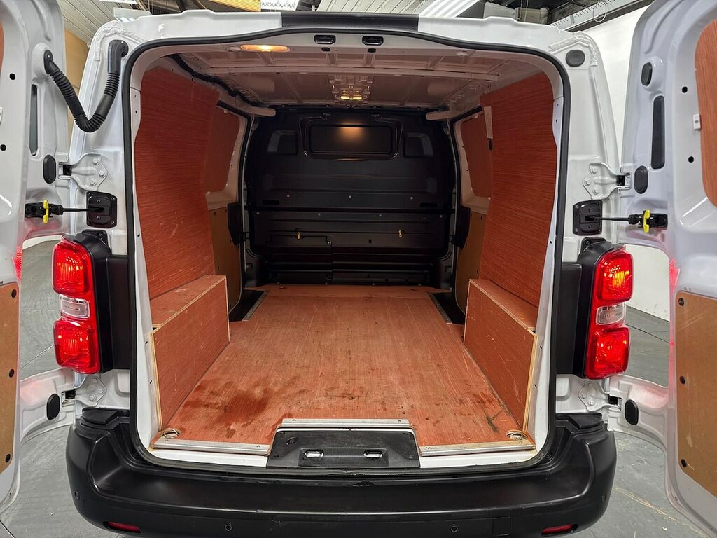Toyota PROACE 2.2 Bluehdi 35 Icon Long Panel Van Lwb High Roof E White #17