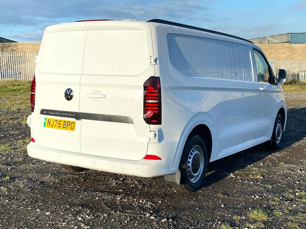 Volkswagen E-Transporter Volkswagen Transporter T32 Commerce Plus Swb 136 P Grey #7