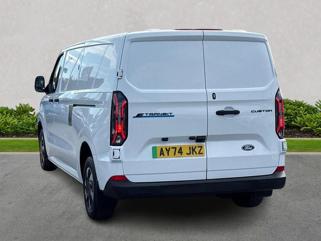 Ford Transit Custom 320 65Kwh Trend Panel Van L2 H1 AY74JKZ #2