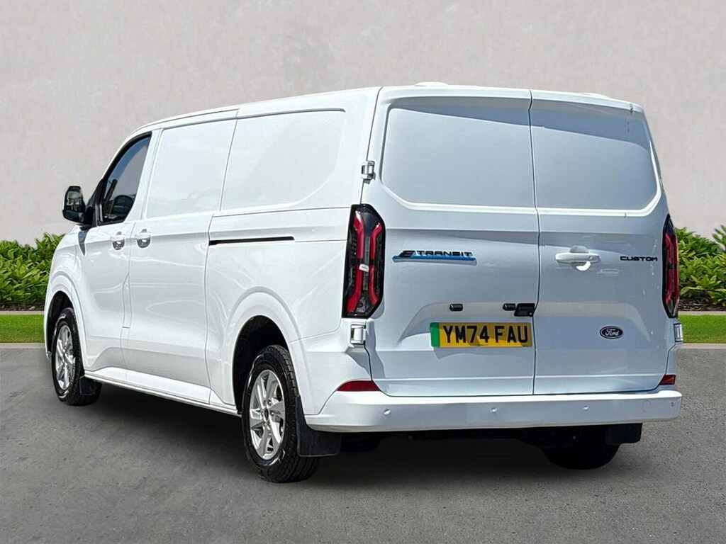 Ford Transit Custom 320 65Kwh Limited Panel Van L2 H YM74FAU #2