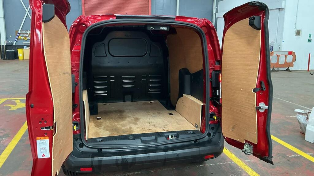 Ford Transit Courier 1.0 Ecoboost Limited Panel Van S MD24SVY #4