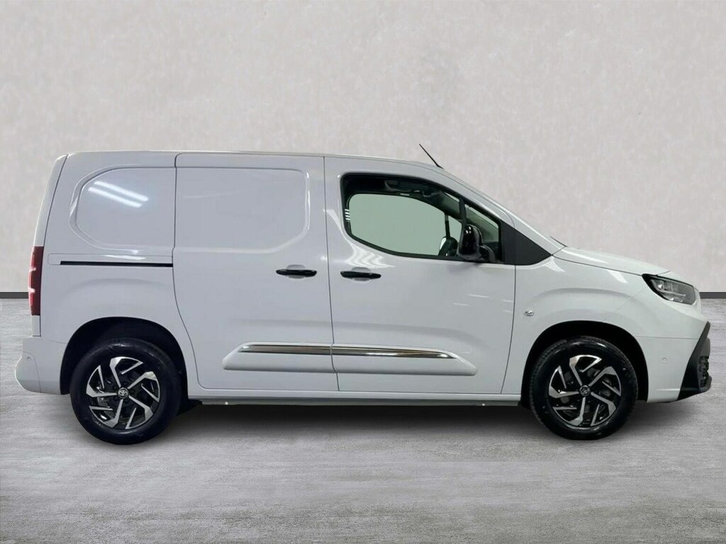 Toyota Proace City 1.5D 130 Sport Van #3