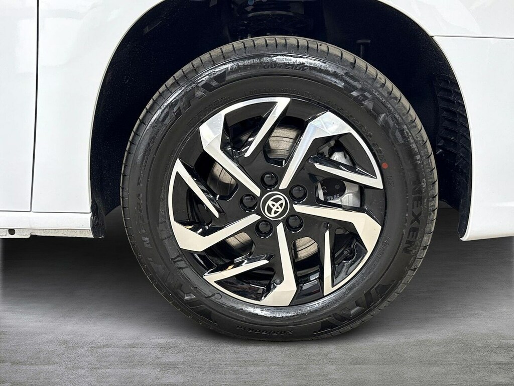Toyota Proace City 1.5D 130 Sport Van #6