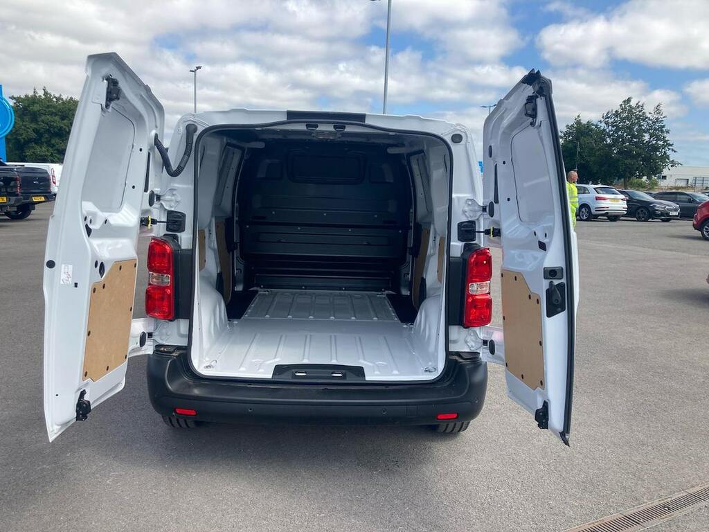 Peugeot E-Expert 75Kwh Professional Standard Panel Van 6Dr  #6