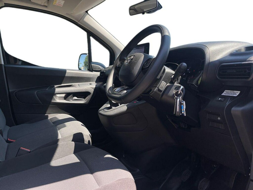 Toyota Proace City Icon Silver #8