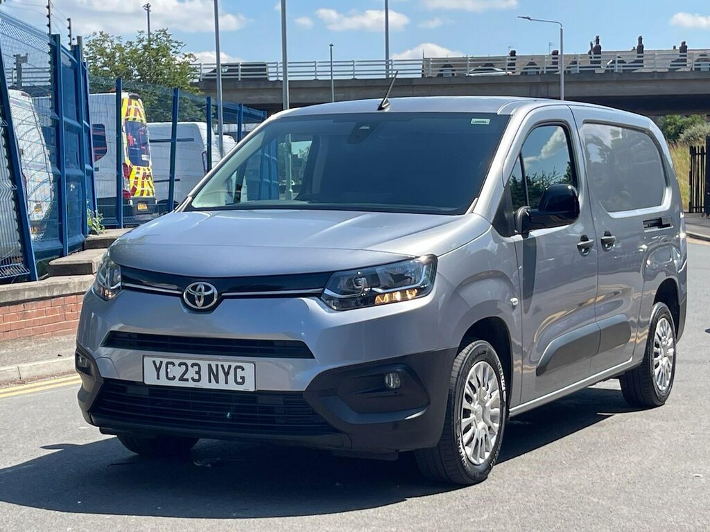 Toyota Proace City Icon Silver #19
