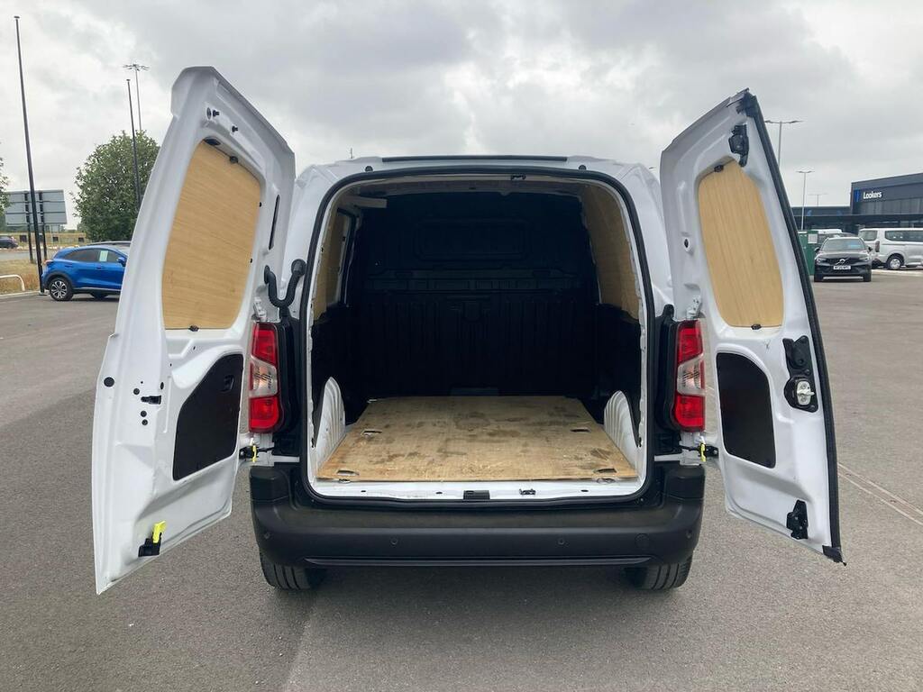 Vauxhall Combo 1.5 Turbo D 2300 Prime Panel Van YC73ZZL #6