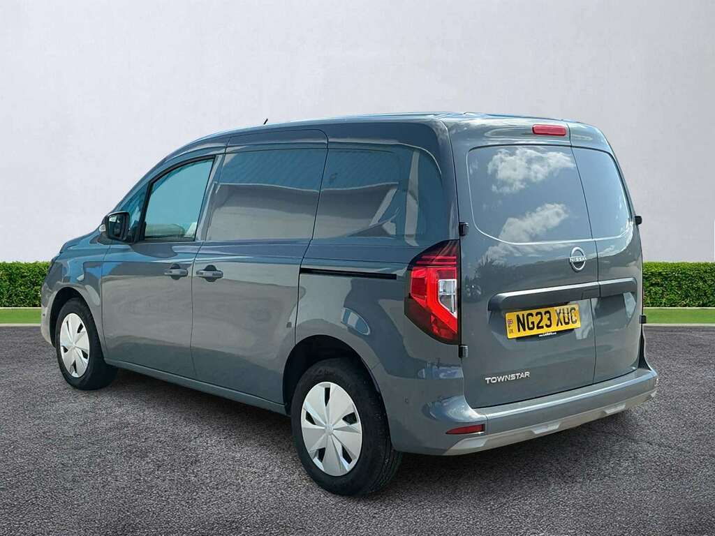 Nissan TOWNSTAR 1.3 Tekna Van NG23XUC  #2