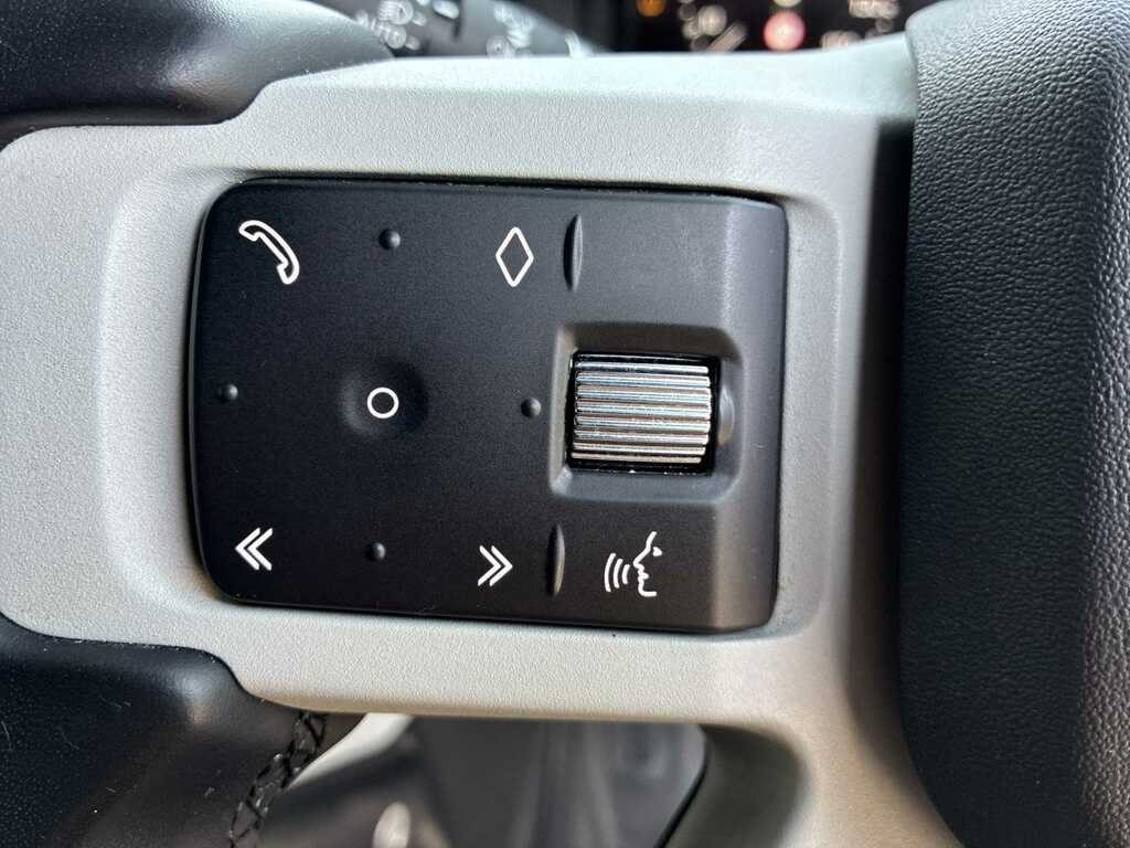 Land Rover Defender 3L Se Grey #37