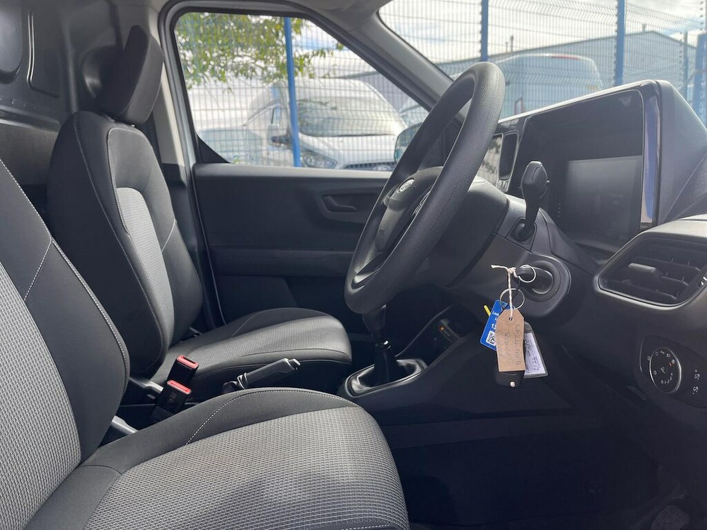 Ford Transit Courier Limited Silver #16