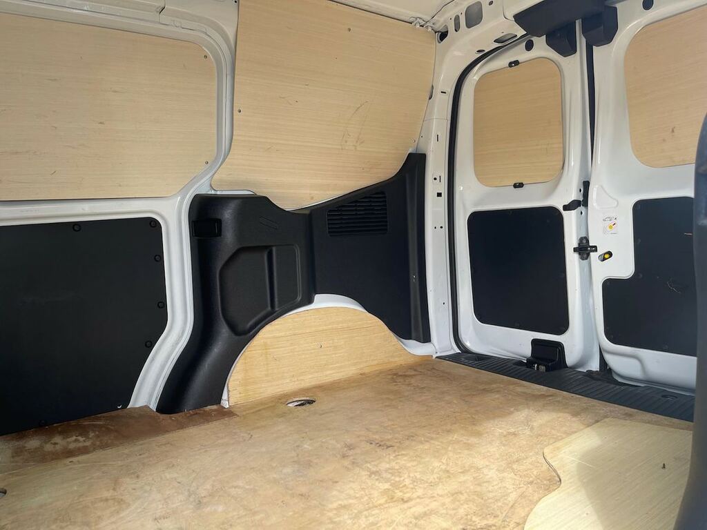Ford Transit Courier Limited Silver #17