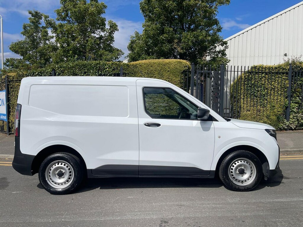 Ford Transit Courier Limited Silver #18