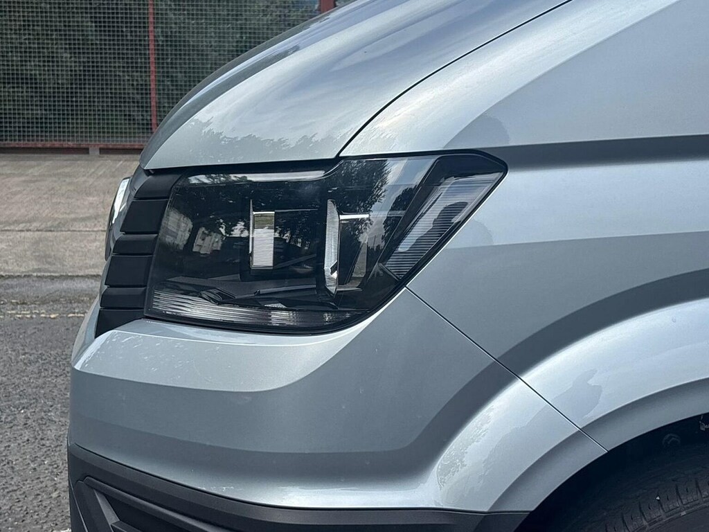 Volkswagen Crafter Cr35 Panel Van Commerce Plus Mwb 177 Ps 2.0 Tdi 8S Grey #24