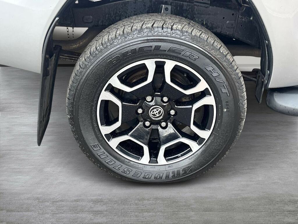 Toyota HILUX 2.8 D-4d Invincible Pickup Double Cab M BMZ8328 #6