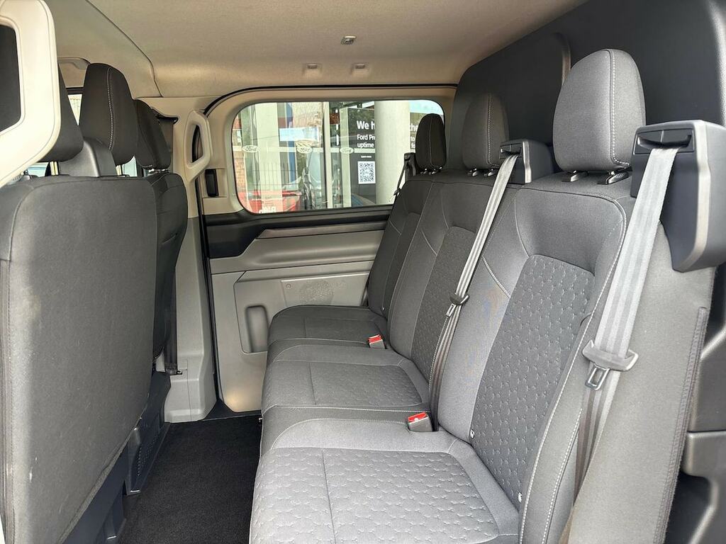 Ford Transit Custom Limited Lwb 2.0L Ecoblue 102Ps 6-Speed Pane White #32