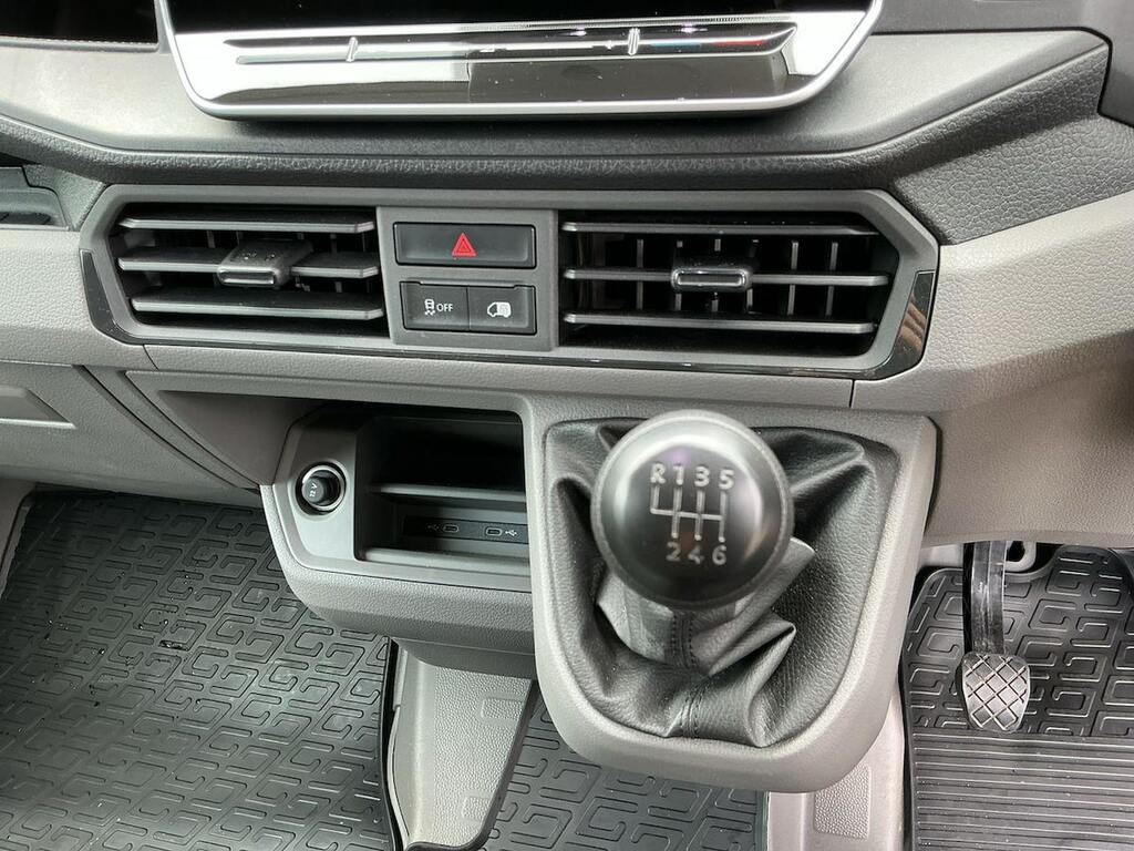 Volkswagen Crafter 2.0 Tdi Cr35 Commerce Plus Panel Van Ma #13