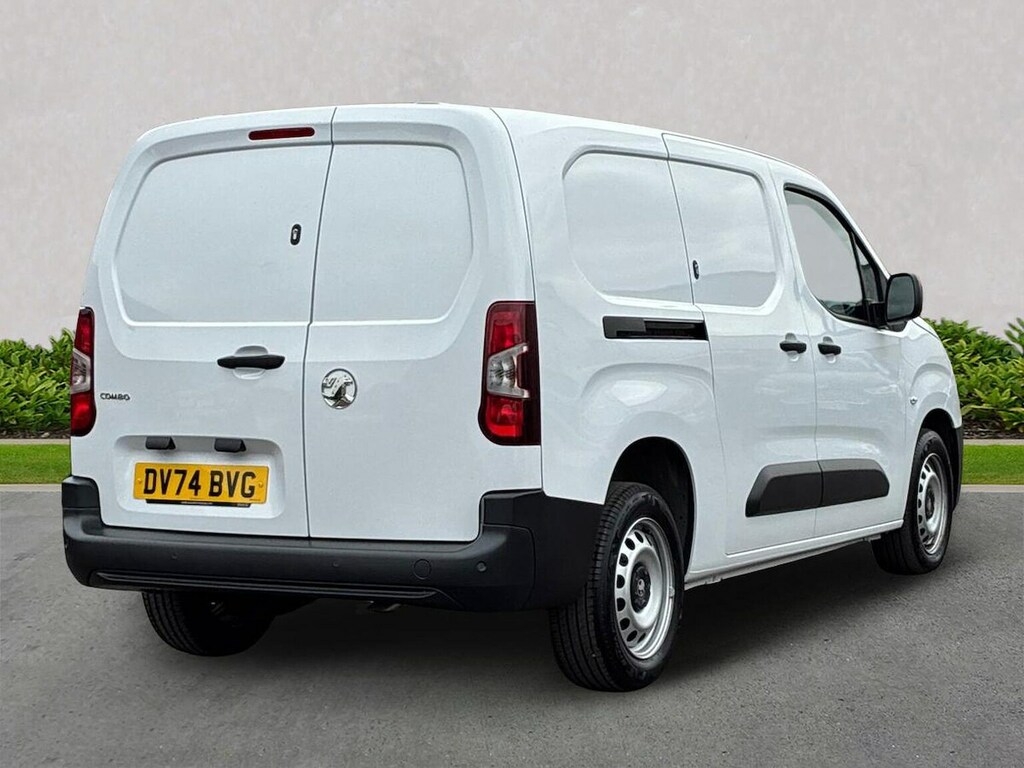 Vauxhall Combo Crg L1h1 2300 1.5 Tb D 100Ps Prime White #18