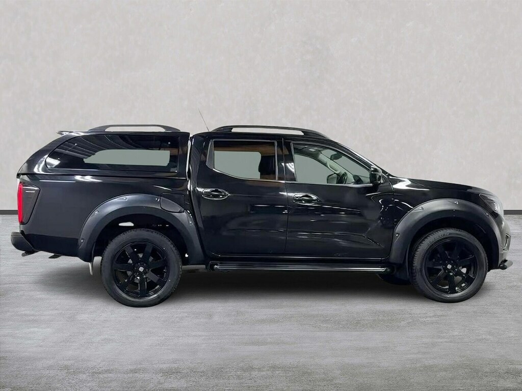 Nissan Navara 2.3 Dci Tekna Pickup Double Cab 4W Black #3