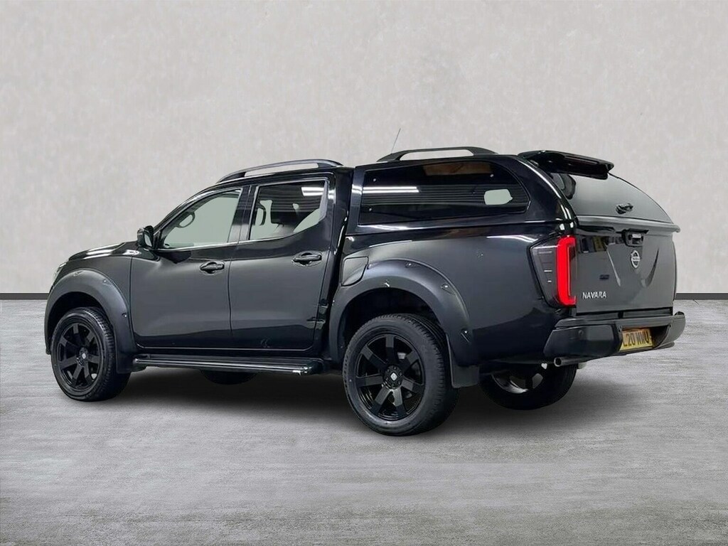 Nissan Navara 2.3 Dci Tekna Pickup Double Cab 4W Black #2