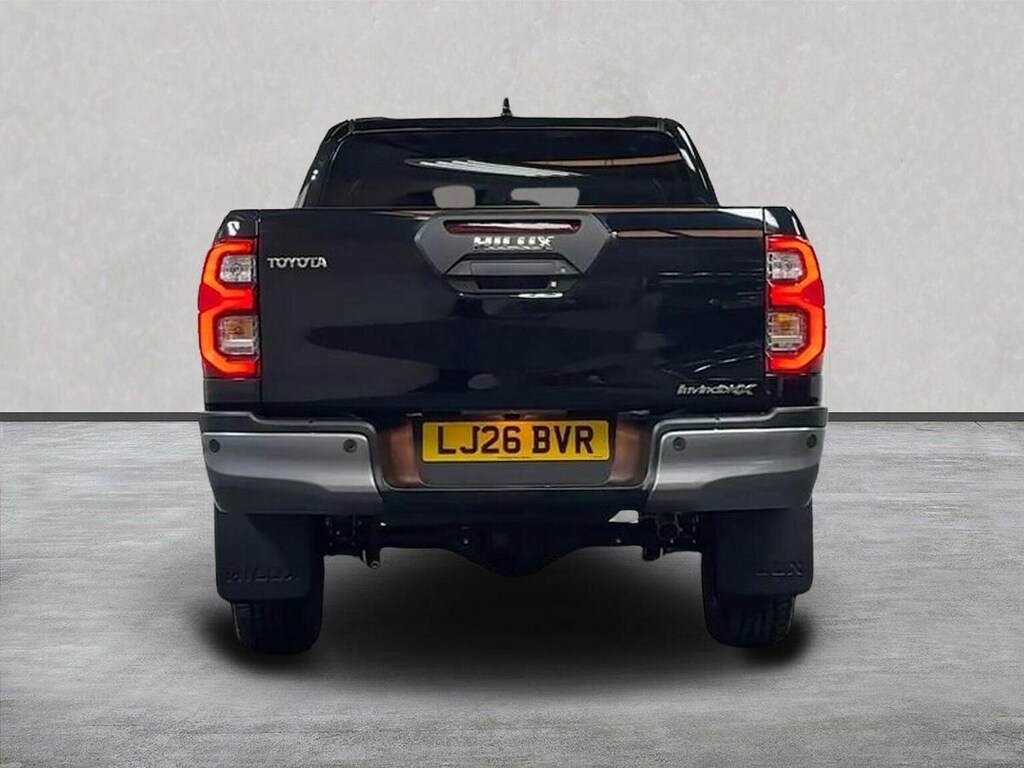 Toyota HILUX Invincible Dcab Pick Up 2.8 D 48V  #4