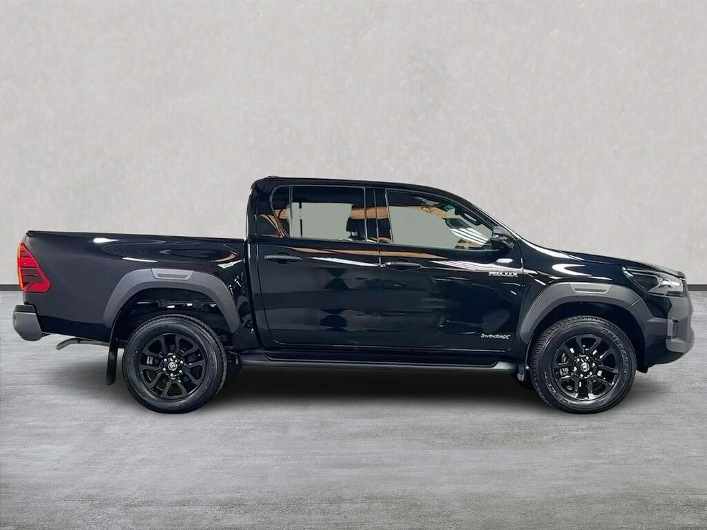 Toyota HILUX Invincible Dcab Pick Up 2.8 D 48V  #3