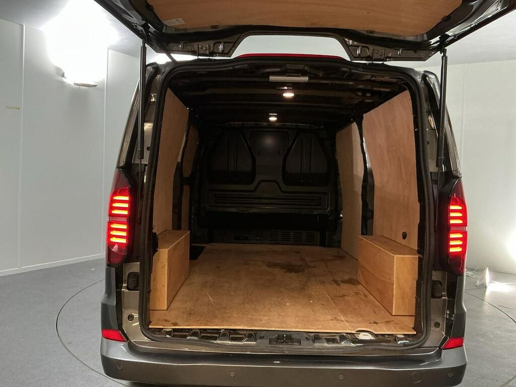 Volkswagen Transporter T28 Tdi 150 Van Commerce Plus Swb White #17