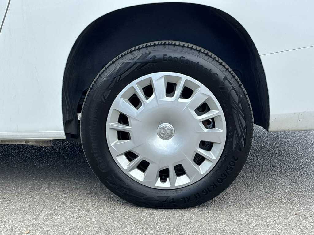 Vauxhall Combo 2300 1.5 Turbo D 100Ps H1 Sportive Van White #6
