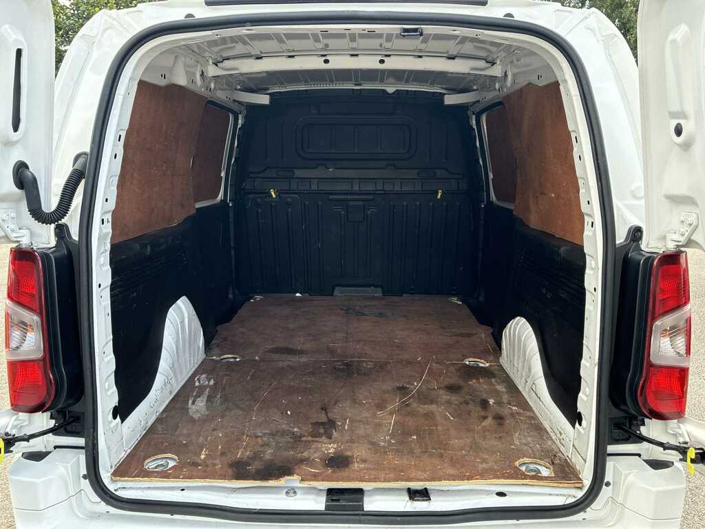 Vauxhall Combo 2300 1.5 Turbo D 100Ps H1 Sportive Van White #16