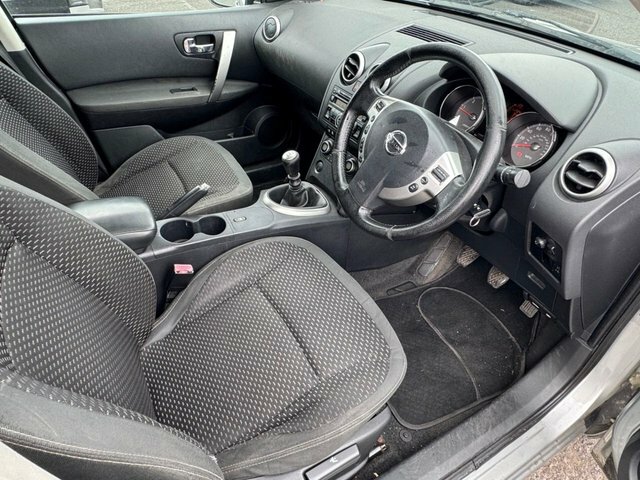Nissan Qashqai 1.6 Tekna Black #8