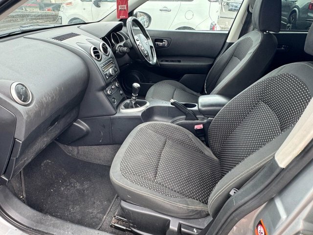 Nissan Qashqai 1.6 Tekna Black #9