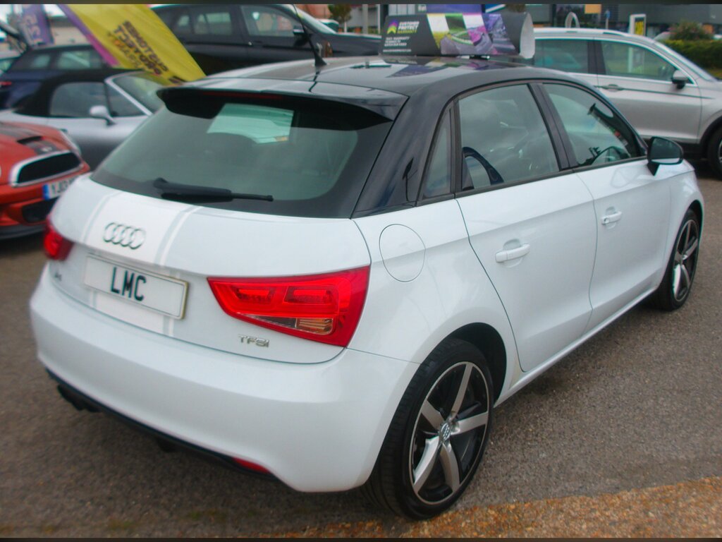 Audi A1 1.4 Tfsi Amplified Edition Sportback Ma RE13ZDM White #6