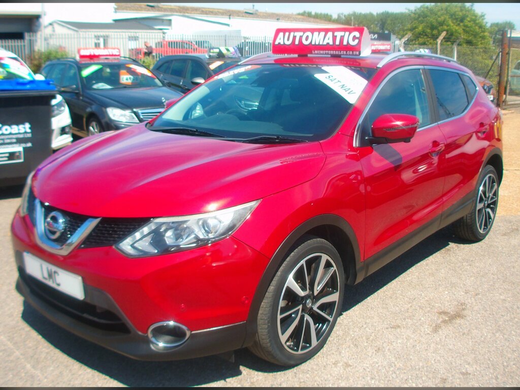 Nissan Qashqai 1.2 Dig-t Tekna Suv Xtron Euro 6 Ss SE65NKU Red #3